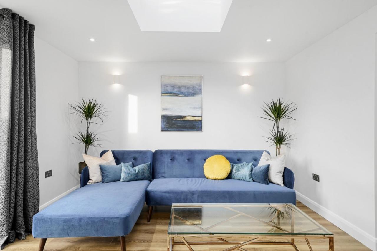Modern Bungalow In Maidstone Sleeps 5 With Free Parking Exterior photo