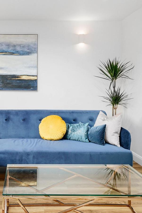 Modern Bungalow In Maidstone Sleeps 5 With Free Parking Exterior photo