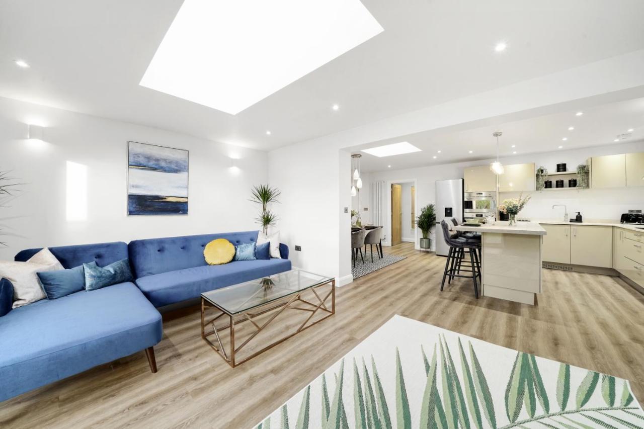 Modern Bungalow In Maidstone Sleeps 5 With Free Parking Exterior photo